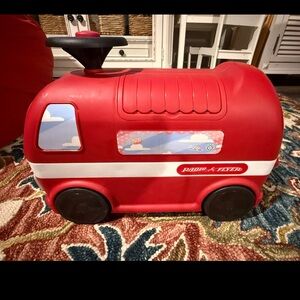 Radio Flyer Ride-On Toy